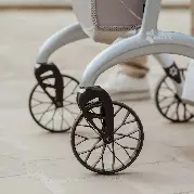 Saljol Carbon Rollator Superlight sterling silver mit harten TPE Rädern Zusätzliches Produktbild für Saljol Carbon Rollator Superlight