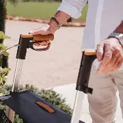 Montierte Einhandbremse Zusätzliches Produktbild für Einhand-Simultanbremse für Saljol Rollator Allround/Carbon
