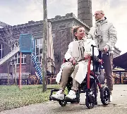 Zusätzliches Produktbild für Rollz Motion Performance Ruby Red Rollator-Rollstuhl