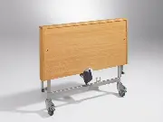 optional: außenseitige Zusatzfüllung zur Verkleidung des Fahrgestelles Zusätzliches Produktbild für Niedrig-Einstiegsbett Dali-Low Entry 24V